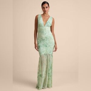 NWOT Lulus Jamie Mint Green Floral Mesh Sheer Hem Maxi Dress